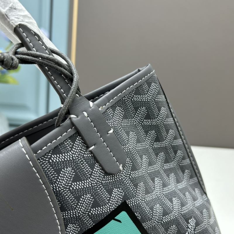 Goyard Shopping Bags